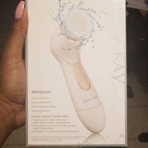 Mary Kay Cleansing Brush